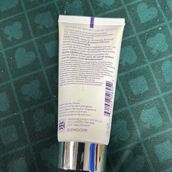 Papaya Enzyme Peel. Tube had scratches and discolorations from being in a bag. - Picture 2 of 3